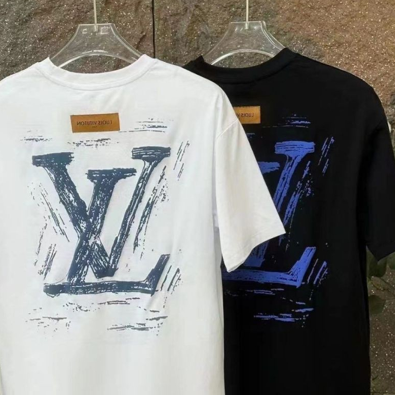 เลเวล1 24ปีใหม่สบายๆคอกลมน้ําแบรนด์ทุกการแข่งขันผ้าฝ้ายพิมพ์ตัวอักษรหลวมแขนสั้นเสื้อยืดผู้ชายและผู้หญิงที่มีแท็กเดียวกัน + ป้าย