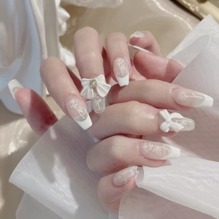 【มาใหม่】เล็บปลอม พร้อมกาว ใช้ซ้ําได้ 24 ชิ้น