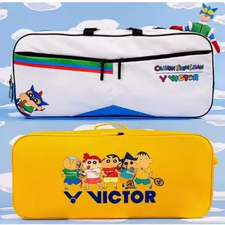 Wickdo VICTOR กระเป๋าแบดมินตัน Crayon Shin-Chan Co-Branded BR5601CS กระเป๋าเป้สะพายหลังสี่เหลี่ยมกระเป๋าสะพายแนวทแยงความจุขนาดใหญ่เทนนิสมัลติฟังก์ชั่น