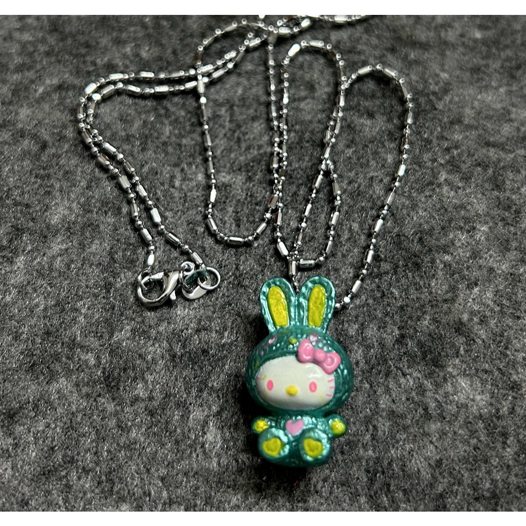 1 ชิ้นอะนิเมะการ์ตูนรูปสร้อยคอคอจี้ StellaLou Duffy Bear Hello Kitty กระต่าย Kirby DIY Mini PVC Action Figures ตุ๊กตาของเล่น - รูปที่ 7