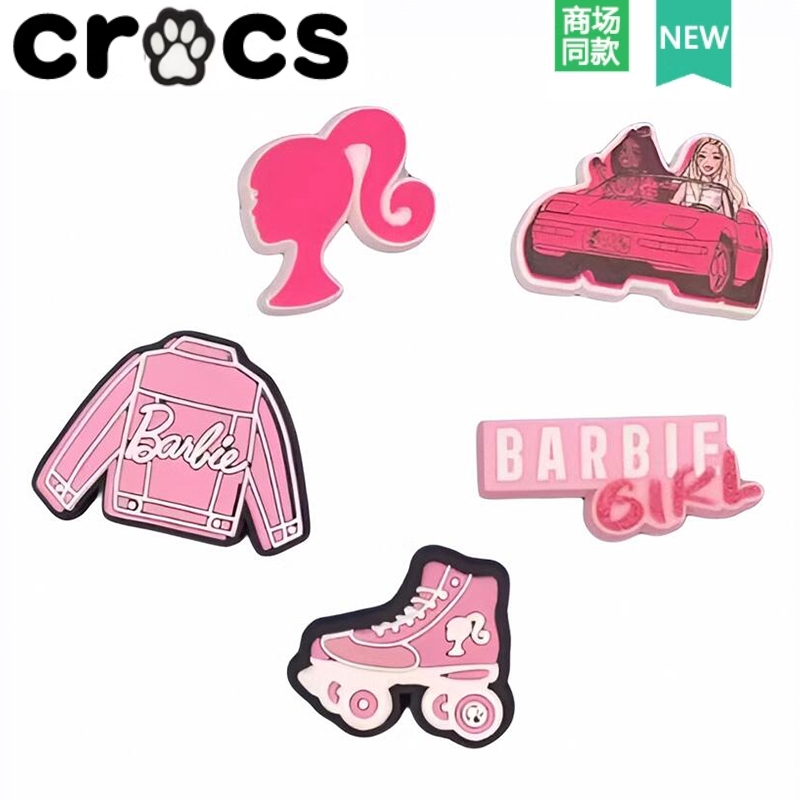 รองเท้ารู รองเท้าดอกไม้ ปรับให้เข้ากับ crocs crocs Zhibixing DIY Disney Barbie Series รองเท้าหัวเข็มขัดเครื่องประดับ JIBBITZ Beach Bag Disney Series
