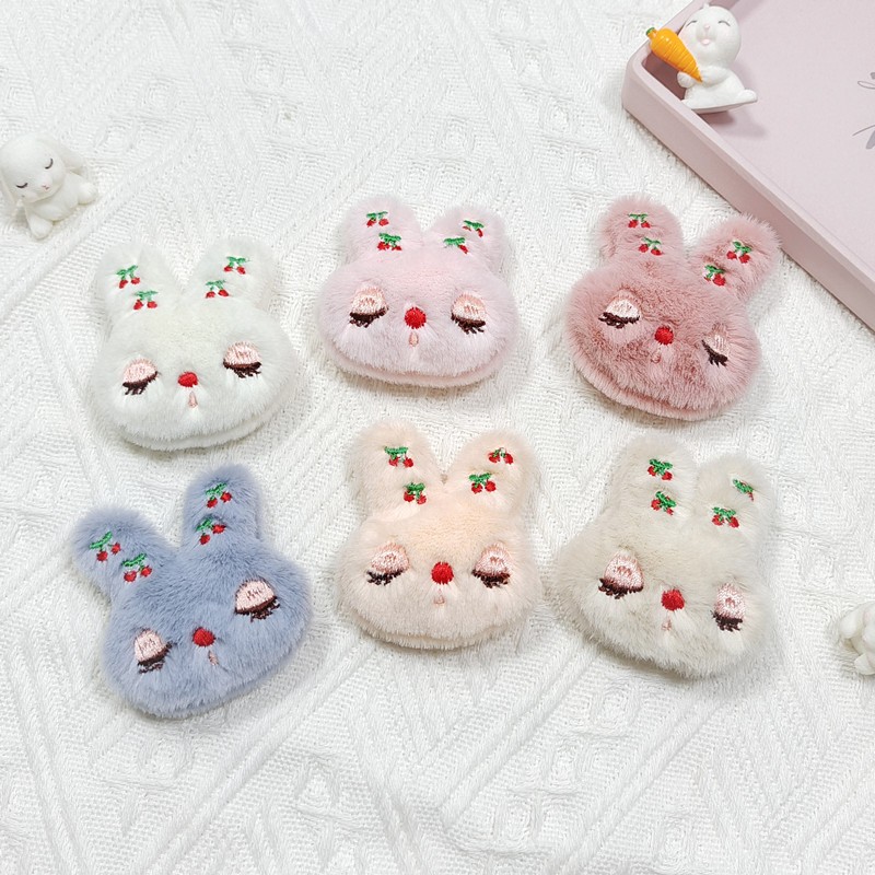 น่ารักการ์ตูนตุ๊กตาตุ๊กตาปิดตากระต่ายเข็มกลัด