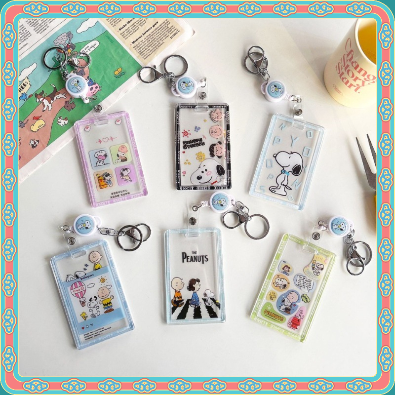 ใหม่ Transparent Snoopy Multi-Function Retractable Card Holder ป้ายชื่อ ID Holder สะดวก Swip Card ID Card Bank Bus Card Access Control Card Student Card Holder Work Permit Work Card Anti-Lost Protective Case Star Photo Card โพลารอยด์ เคสป้องกันการ์ดรูปถ่า