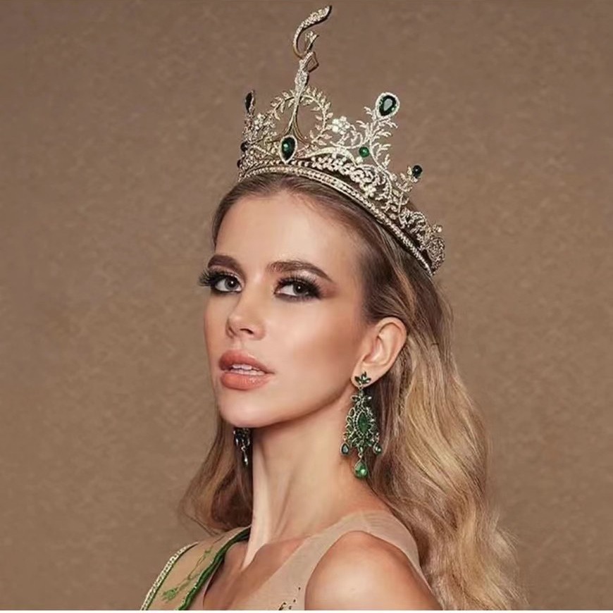 งานแต่งงานมงกุฎระยิบระยับเต็มมงกุฎกลวงประกายไฟ Rhinestones ผมปรับมงกุฎสําหรับเจ้าสาวเพื่อนเจ้าสาวเจ้าหญิงเครื่องแต่งกาย