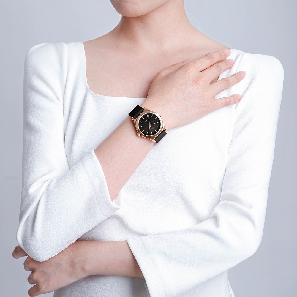 Naviforce 5051 ความเรียบง่ายแฟชั่น Elegante กันน้ําผู้หญิงนาฬิกาควอตซ์โลหะผสมสังกะสีกรณี Silica Band Design นาฬิกาข้อมือผู้หญิง