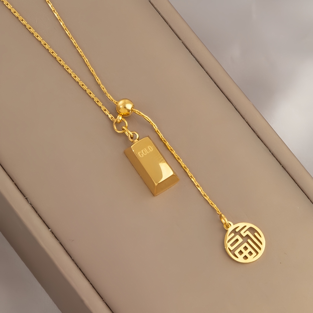 18k Gold-Plated Lucky Fortune ตัวอักษรไทเทเนียมเหล็กสร้อยคอแฟชั่นหรูหรา Niche Non-Fade High-End Clavic