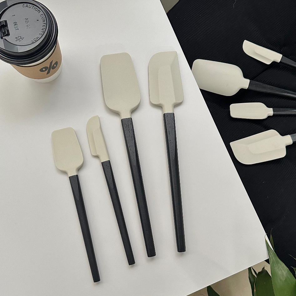 HERA 4 สไตล์! ไม้พายซิลิโคน ทนความร้อน สําหรับทําเบเกอรี่ Silicone Spatula