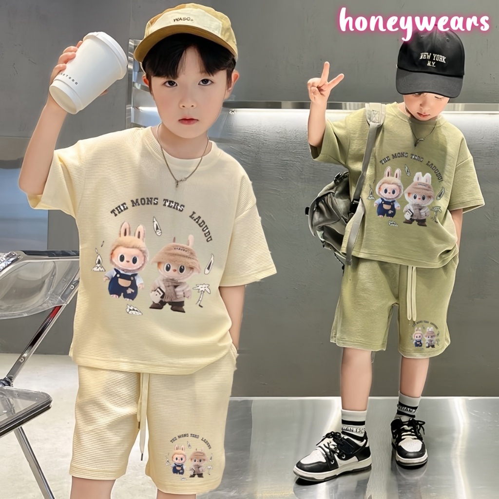 honeywears⚡️พร้อมส่ง⚡️ชุดเซ็ตแฟชั่นเด็ก เสื้อคอกลมแขนสั้นกางเกงขาสั้น พิมพ์ลายลาบูบู้น่ารัก ฤดูร้อน ไซส์ 110-160