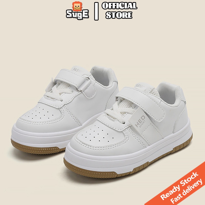 SUGE รองเท้าผ้าใบเด็กชาย รองเท้านักเรียน พื้นนิ่ม กันลื่น น้ําหนักเบา สีขาว สําหรับเด็กผู้หญิง