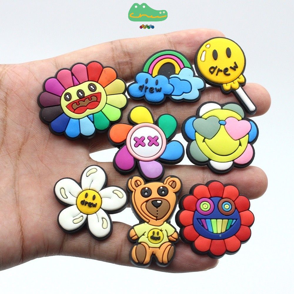 ลวดลายดอกไม้รูปแบบรองเท้าจี้ Pvc Hole Hole Decoration อุปกรณ์เสริมรองเท้าอุปกรณ์เสริมรองเท้า