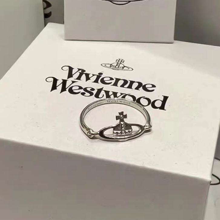 Vivienne Westwood Mini Saturn แหวน Movable Simple บรรยากาศแหวนหญิงอินเทรนด์ NANA สไตล์เดียวกัน Influencer ins เครื่องประดับมือ Niche หรูหราแฟชั่น All-Match แหวนนิ้วชี้