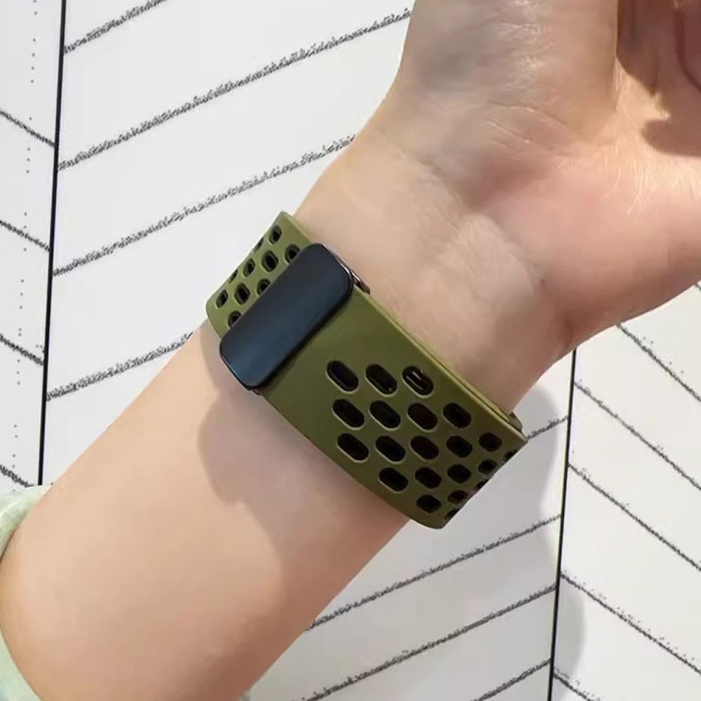 สายซิลิโคน Double Color Band Magnetic Buckle Bracelet สําหรับ Xiaomi Watch 5 / S4 / S3 / 2 Pro / S1 Active / S1 Pro / Mi Watch Color ราคา ถูกที่สุด ดีลบีเคเค แกลเลอรีภาพที่ 4
