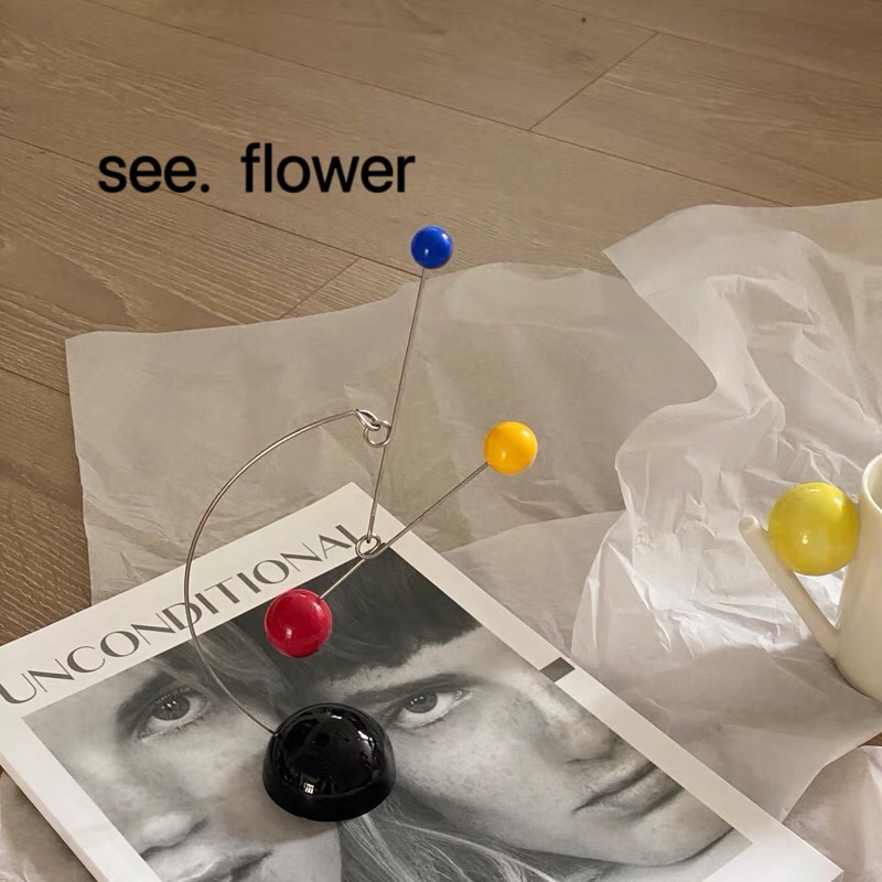 [SEE ดอกไม้] ที่ทันสมัยเรียบง่ายสีบอลสมดุลเครื่องประดับศิลปะสมดุลติดตั้งแบบไดนามิกประติมากรรมซอกโดดเดี่ยวเครื่องประดับสายแบบไดนามิกประติมากรรมสก์ท็อปสมดุลเครื่องประดับข & ขคาเฟ่อินซอกอา