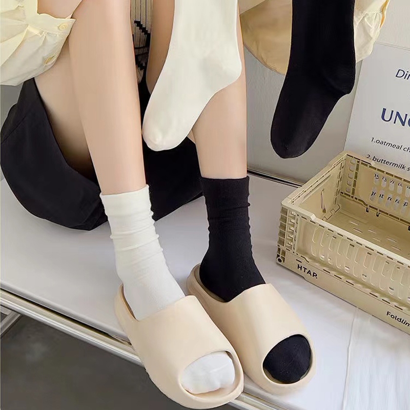 ถุงเท้าข้อกลาง ระบายอากาศ สีพื้น สวมใส่สบาย เข้ากับทุกการแต่งกาย แบบเรียบง่าย