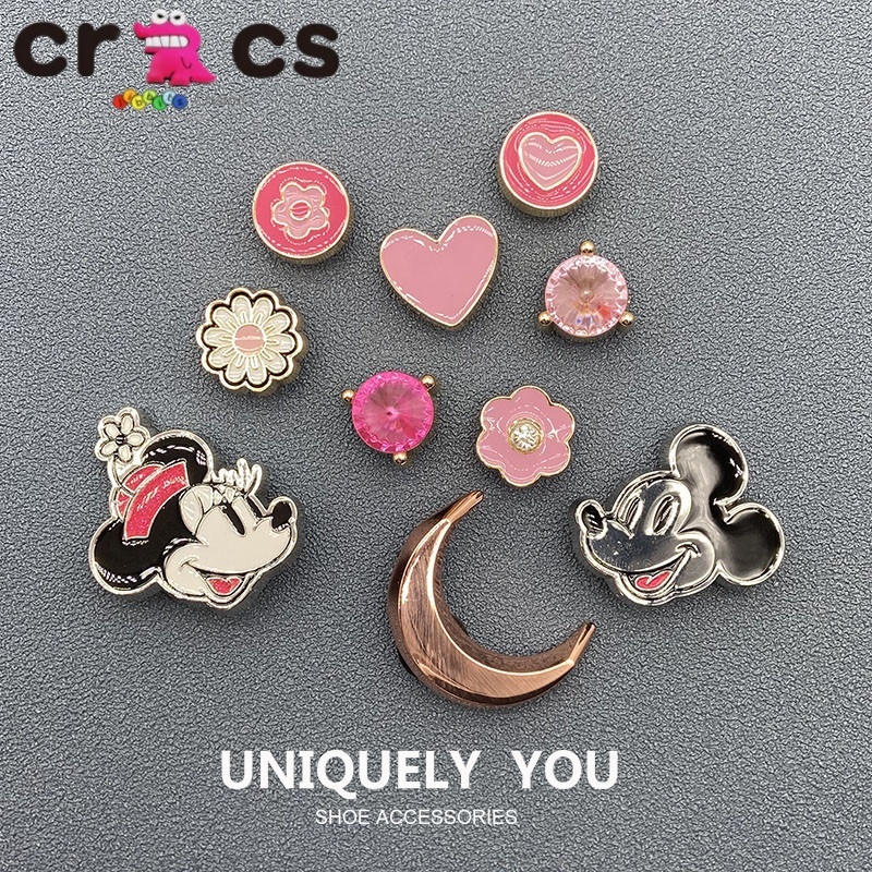 Jibbitz Crocs คุณภาพสูงหัวเข็มขัดโลหะอุปกรณ์เสริมโลหะดอกไม้ DIY รองเท้าอุปกรณ์เสริมหัวเข็มขัด