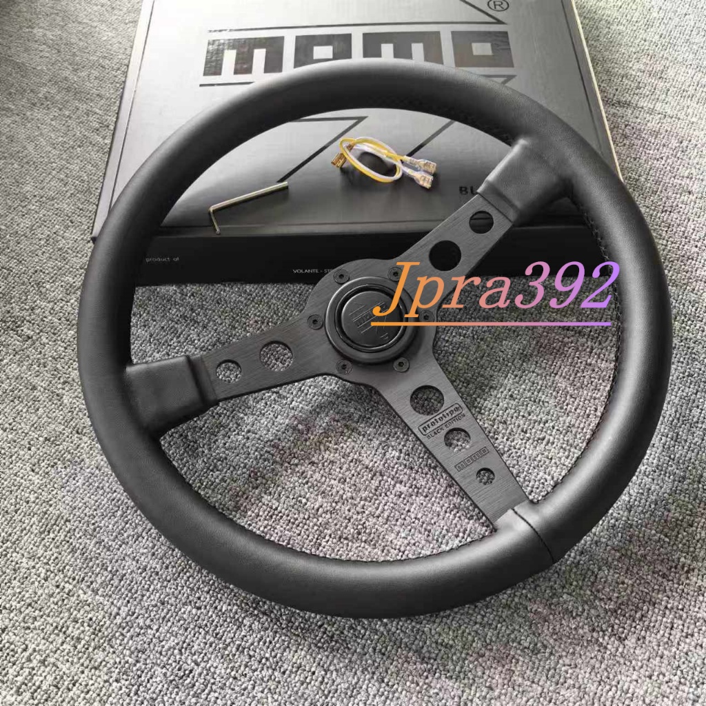 พวงมาลัย MOMO Prototipo ขนาด 14 นิ้ว พวงมาลัย MOMO หนังสีดํา