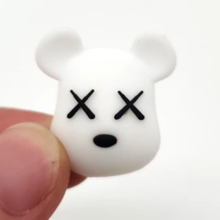 Charms DIY ประดับรองเท้าแตะ สไตล์การ์ตูนสีดำและสีขาว เหมาะสำหรับของขวัญเด็ก