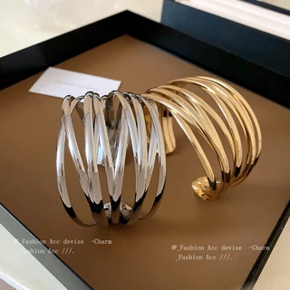 ยุโรปและอเมริกาโลหะข้ามหลายชั้นเปิดสร้อยข้อมือซอกการออกแบบสร้างสรรค์ความรู้สึกสร้อยข้อมืออารมณ์แสงหรูหราความรู้สึกสูงของเครื