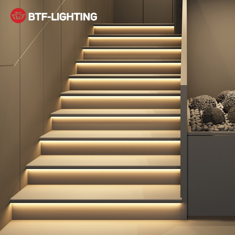 BTF-LIGHTING ไฟบันได โคมไฟเหนี่ยวนํา PIR แถบไฟ COB LED