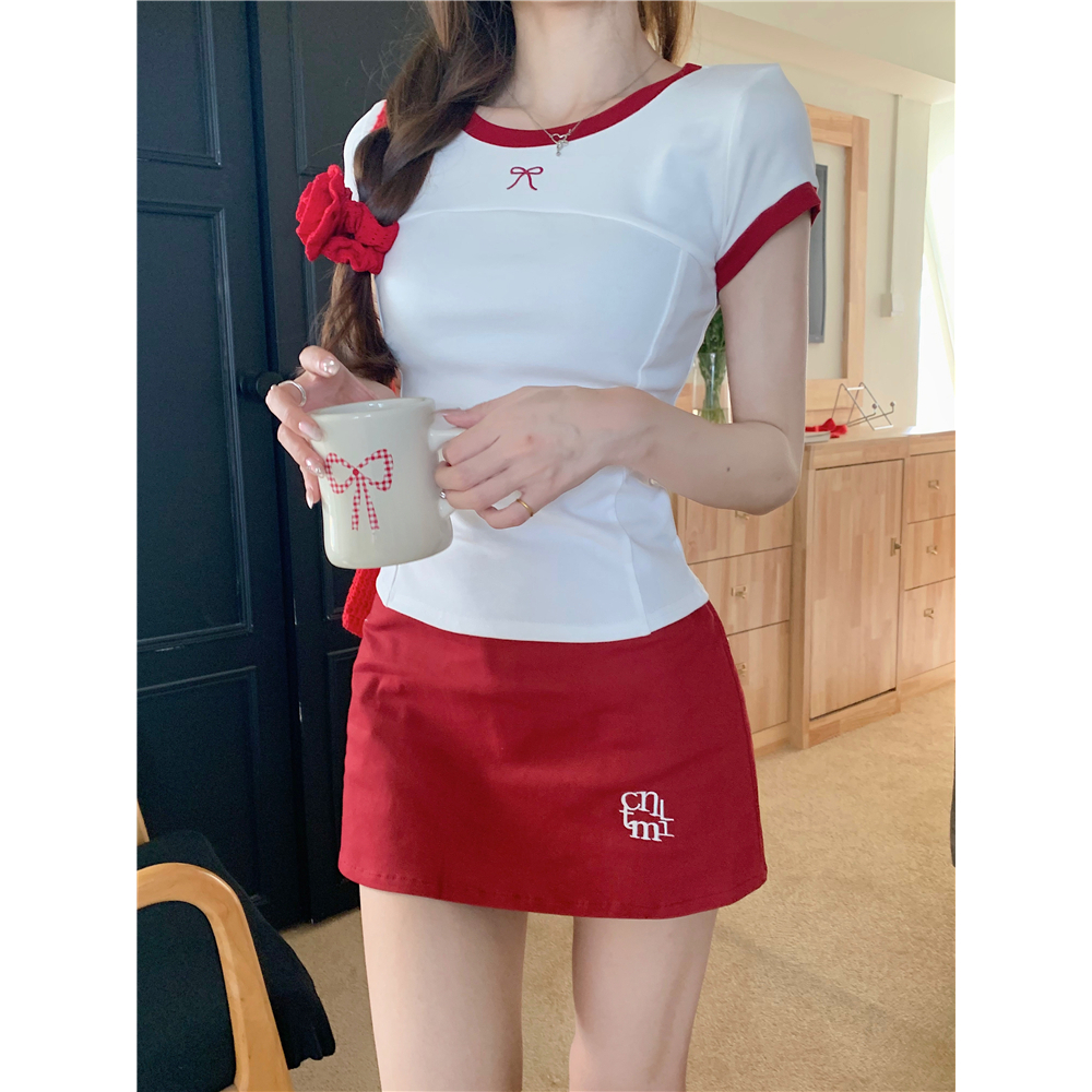 76462 เสื้อยืดแขนสั้นสีขาวปักลายโบว์ผู้หญิง