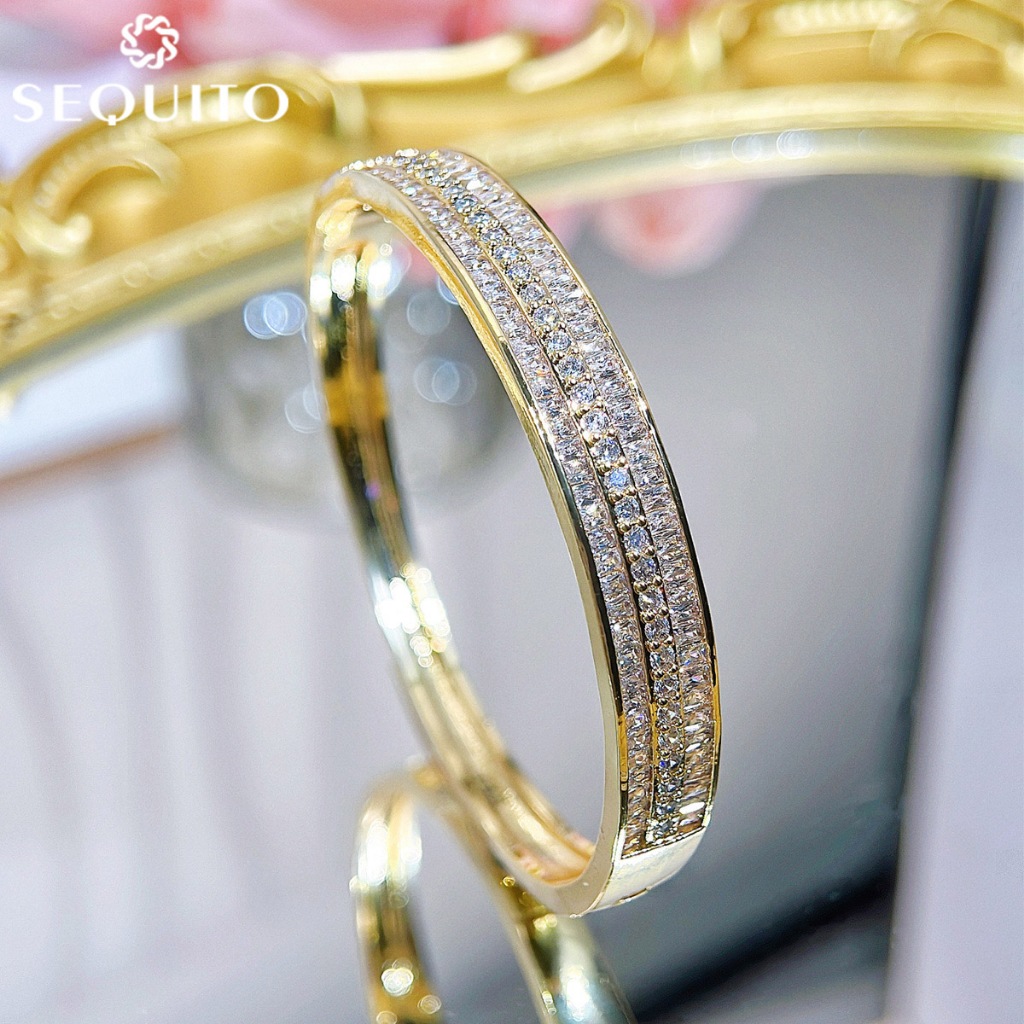 Sequito เกรดสูงผู้หญิงอาหารค่ําสีเหลือง Golden Plated กําไลข้อมือ Paved การตั้งค่าสีขาว AAAAA CZ Zirconia คริสตัลสร้อยข้อมือเครื่องประดับ B255