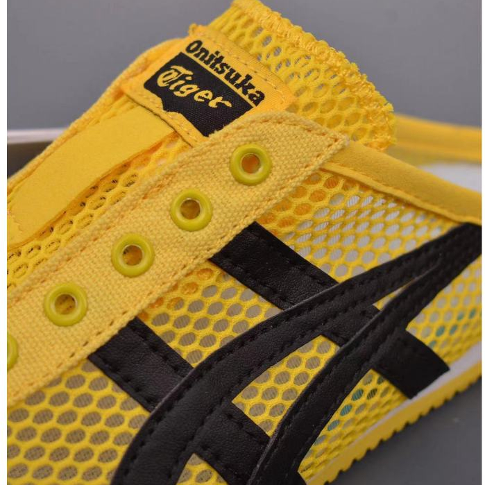Onitsuka Tiger ฤดูร้อนครึ่งสนับสนุนตาข่ายระบายอากาศ One-Pedal ผู้ชายผู้หญิงสไตล์เดียวกันรองเท้าขี้เกียจรองเท้าชายหาดรองเท้าแตะรองเท้าลําลอง Bruce Lee Y