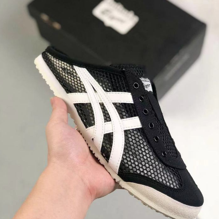 Onitsuka Tiger ฤดูร้อนครึ่งสนับสนุนตาข่ายระบายอากาศ One-Pedal ผู้ชายผู้หญิงสไตล์เดียวกันรองเท้าขี้เกียจรองเท้าชายหาดรองเท้าแตะรองเท้าลําลอง Bruce Lee Y