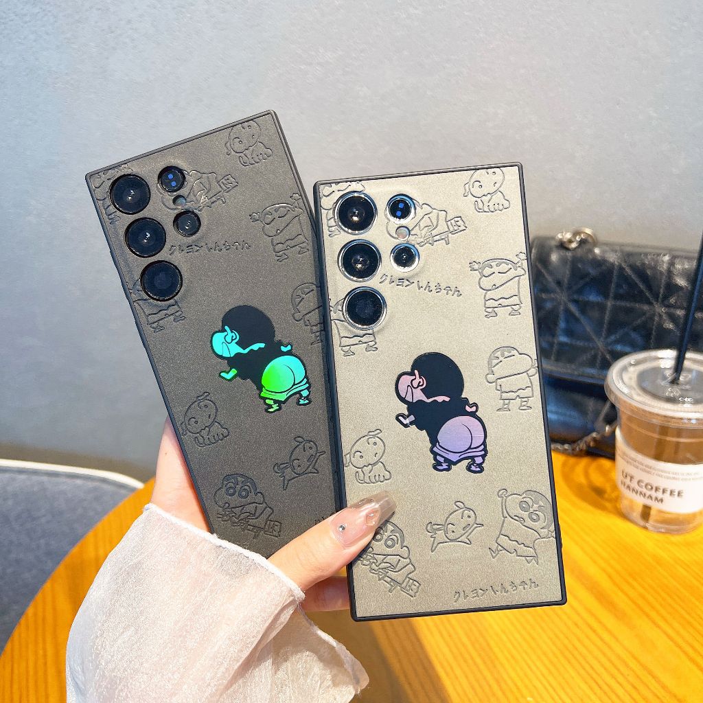 ลายนูน หนัง การ์ตูน ตลก ก้น เครยอนชินจัง เคส Samsung Galaxy S25Ultra S24 Ultra S23 Ultra S25 S24 + S22 Ultra A55 A54 A15 Case เยื่อหุ้มสมอง ป้องกันการตก TPU อ่อนนุ่ม เคสโทรศัพท์มือถือซัมซุง