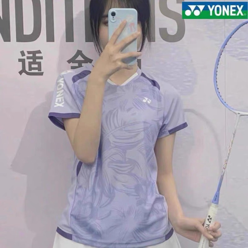 โยเน็กซ์ เสื้อท็อปแขนสั้นระบายอากาศแห้งเร็วสําหรับผู้ชายและผู้หญิงสําหรับเสื้อผ้าแบดมินตัน