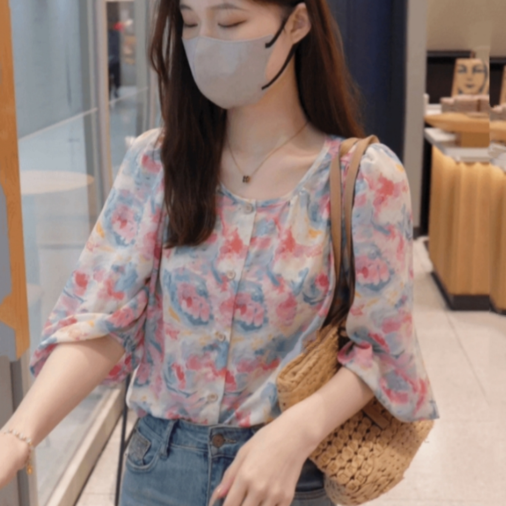 เสื้อชีฟองพิมพ์ลายดอกไม้ สำหรับผู้หญิง แขนพัฟ ลำลอง หลวม คอกลม เสื้อเบลาส์แขนยาว อเนกประสงค์ เสื้อย้อนยุคลำลอง แฟชั่น เสื้อผ้าผู้หญิง มาใหม่