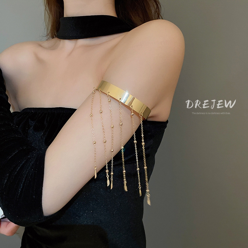 DREJEW เดรช ยุโรปและอเมริกาข้ามพรมแดนยาวใบพู่สร้อยข้อมือออกแบบเฉพาะอารมณ์สร้อยข้อมือปลอกแขนแสงหรูหราเครื่องประดับระดับไฮเอนด์