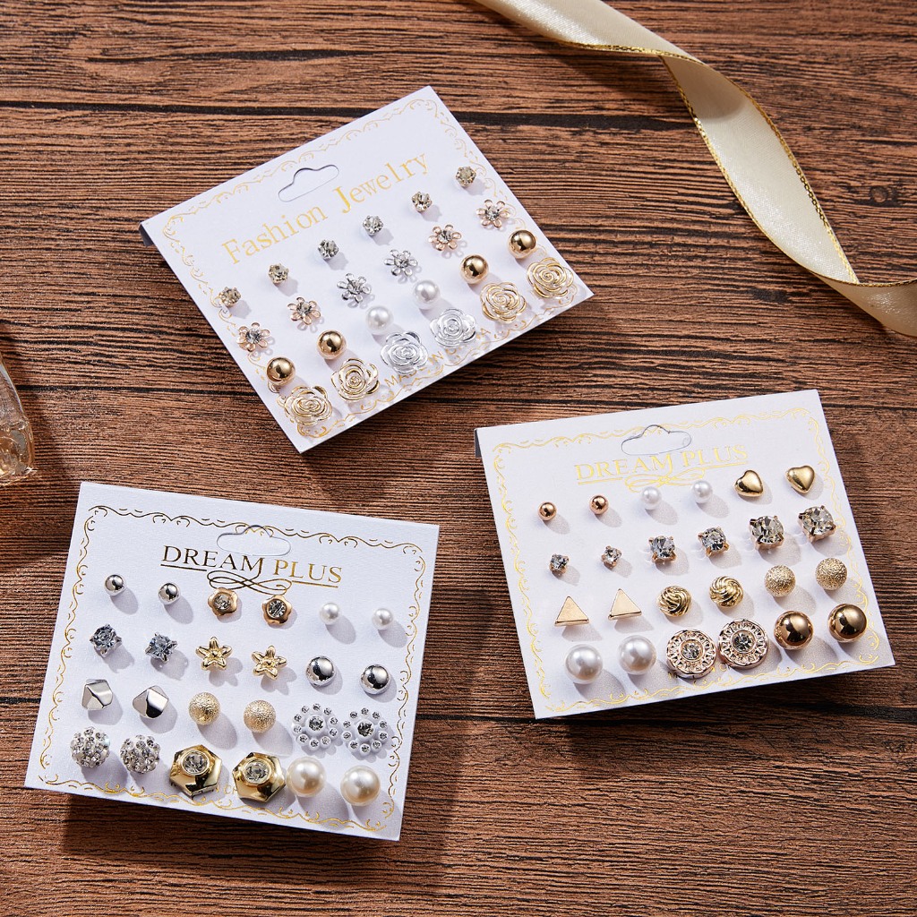 Jushi 12 คู่ Love สามเหลี่ยม Orb Zirconia Pearl การ์ดติดตั้งต่างหู Hypoallergenic ของขวัญสําหรับแฟน