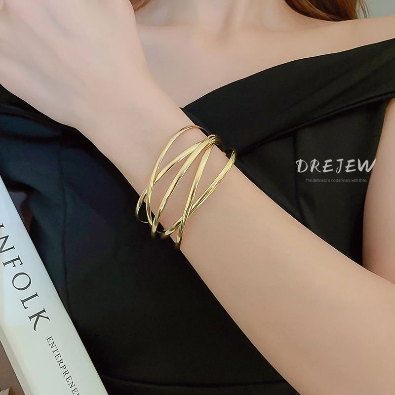 DREJEW เดรเจว สูง-จบ โลหะข้ามชั้นเปิดสร้อยข้อมือยุโรปและอเมริกาบุคลิกภาพที่เรียบง่ายอารมณ์ซอกเรขาคณิตข้ามพรมแดนเครื่องประดับมือส