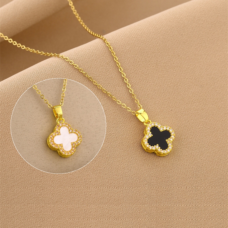 สร้อยคอดีไซน์โคลเวอร์สองด้าน 18K ผลิตจากไทเทเนียมเหล็กและเงินแท้ 316L มาพร้อมเพชรพลอยฝังประกาย