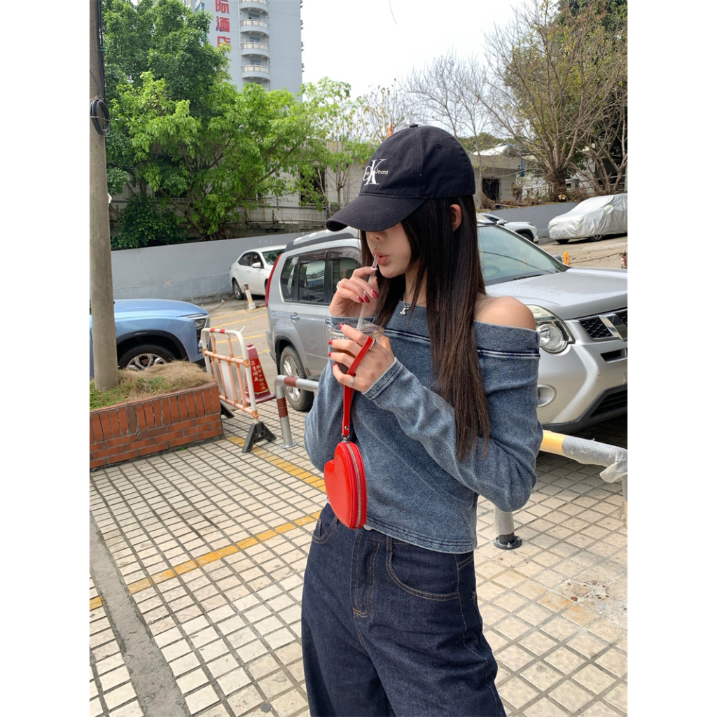 [Love Laugher gir] One-Shoulder American Retro Washed Distressed Short Long-Sleeved Top T-Shirt