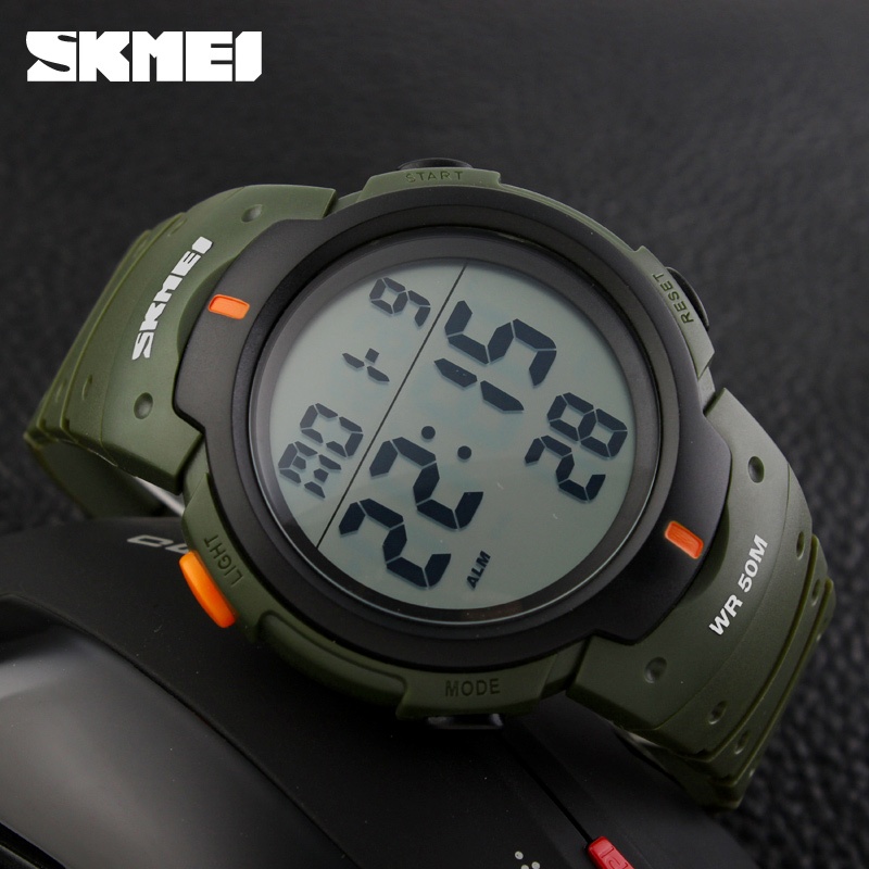 SKMEI สมี 1560 นาฬิกาออกกําลังกายกีฬากลางแจ้งสําหรับผู้ชาย, ผู้ชายทหารดิจิตอล 100ม นาฬิกากันน้ํา