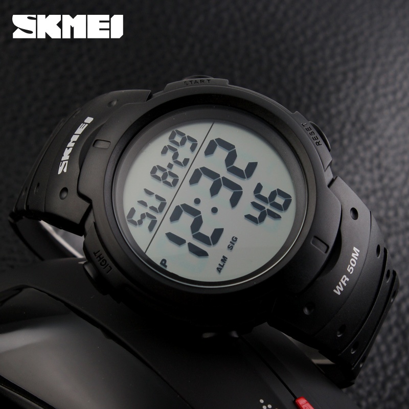 SKMEI สมี 1560 นาฬิกาออกกําลังกายกีฬากลางแจ้งสําหรับผู้ชาย, ผู้ชายทหารดิจิตอล 100ม นาฬิกากันน้ํา