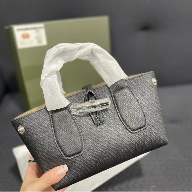 ต้นฉบับเดียว พร้อมกล่อง กระเป๋าสะพาย LG กระเป๋า node ไม้ไผ่ 10057 HCL LX333333-0730