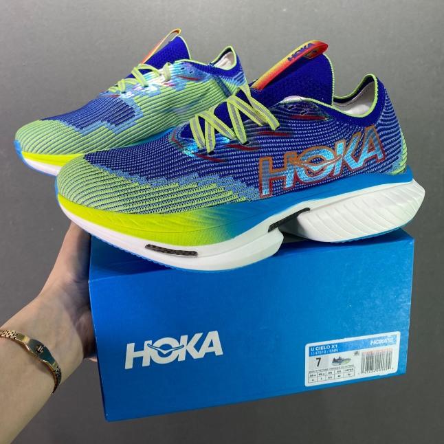 HOKA ONE ONE Cielo X1 รองเท้ากีฬาสําหรับผู้ชายและผู้หญิง HOKA Cielo X1 รองเท้าวิ่ง 1147910-ENN