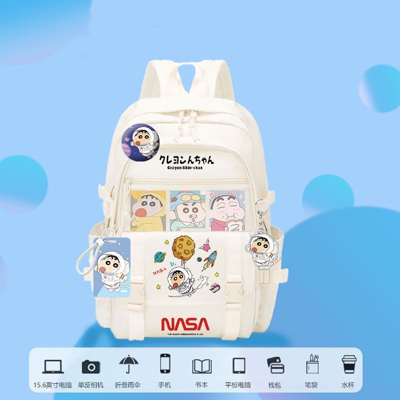 Crayon Shin-Chan กระเป๋าเป้สะพายหลังผู้ชายผู้หญิง 2024 สไตล์ใหม่นักเรียนชั้นประถมศึกษานักเรียนมัธยมต้นความจุขนาดใหญ่