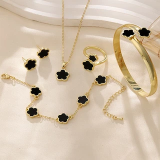 5 ชิ้น/เซ็ตแฟชั่นสีดํา Clover สร้อยข้อมือกําไลข้อมือสร้อยคอแหวนต่างหู 18k Gold Plated Parthenocissus หญ้า Lucky สร้อยข้อมือชุดเครื่องประดับสําหรับผู้หญิงเกาหลี