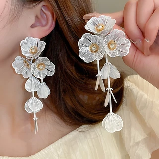 เข็มเงินเพทายกลีบดอกไม้พู่ต่างหูขนาดเล็กสดอารมณ์หวานโอ้อวดต่างหูสไตล์วันหยุดลมต่างหู