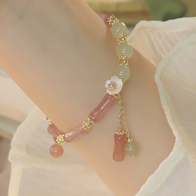 แฟชั่นผู้หญิงเครื่องประดับประดิษฐ์หยกลูกปัดดอกไม้ไม้ไผ่สร้อยข้อมือร่วม