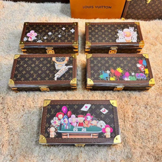 【Shang family】LOVT new Monogram ใหม่โลโก้ทาสีพิมพ์กรอบโลหะกล…