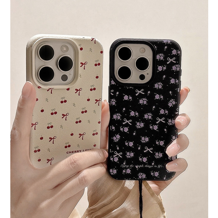 Huiwanju รูปแบบหนังโบว์เชอร์รี่ดอกไม้แอพพลิเคชั่น iPhone15 เคสโทรศัพท์มือถือ Apple 14/13promax หนังเคสนิ่ม 12 Muse อารมณ์ศิลปะดอกไม้รวมทุกอย่างป้องกันการตก