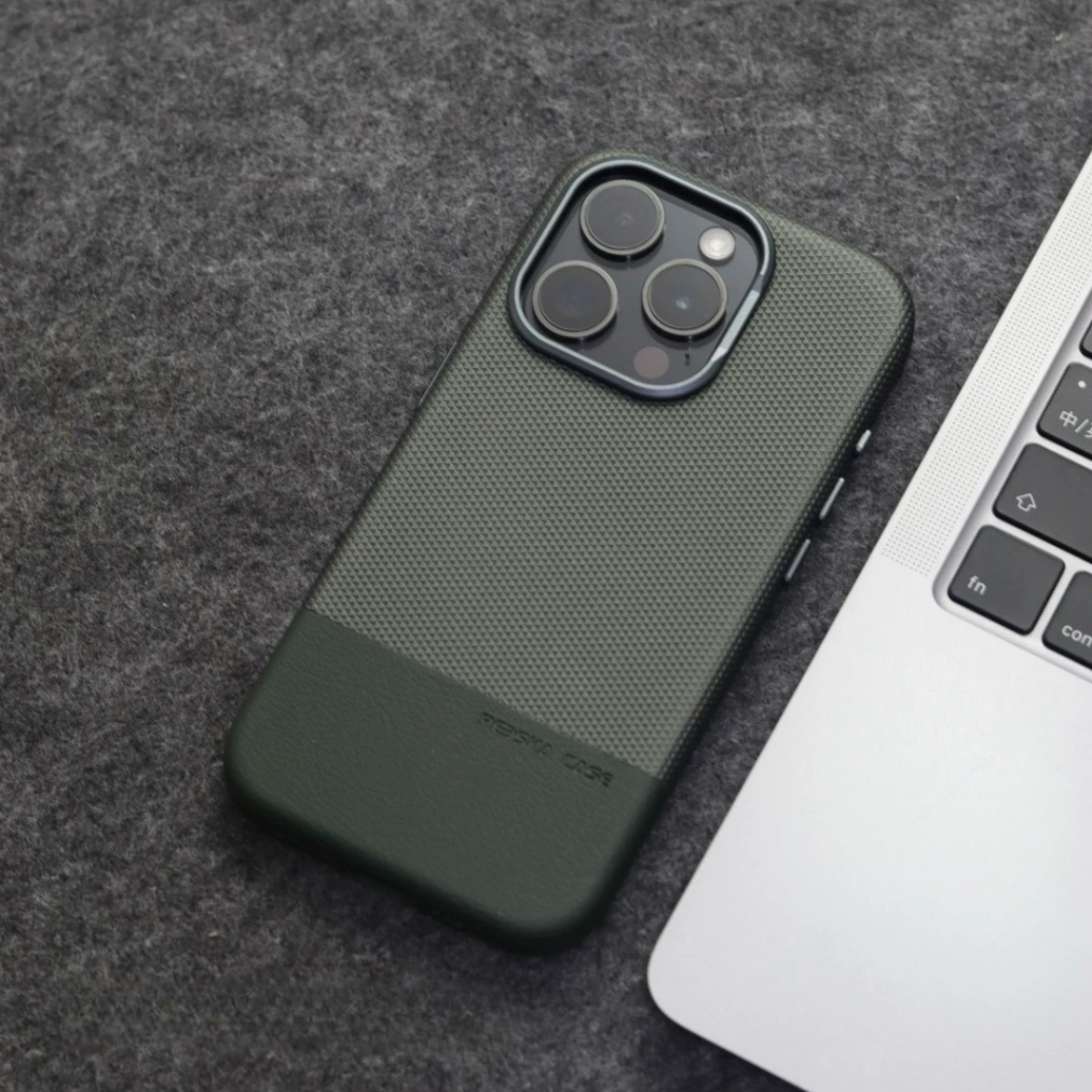 【Leather hard case/Metal lens/Green】เคส compatible for iphone 13 14 15 pro max case