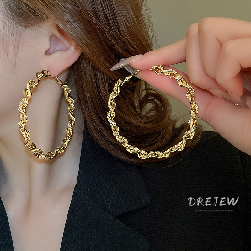 DREJEW เดรช 925 เงินเข็มข้ามพรมแดนสไตล์ใหม่โอ้อวดบิดบิดบิดต่างหูอารมณ์โลหะออกแบบต่างหูระดับไฮเอนด์พร็อพต่างหู ไม่แพ้ง่าย