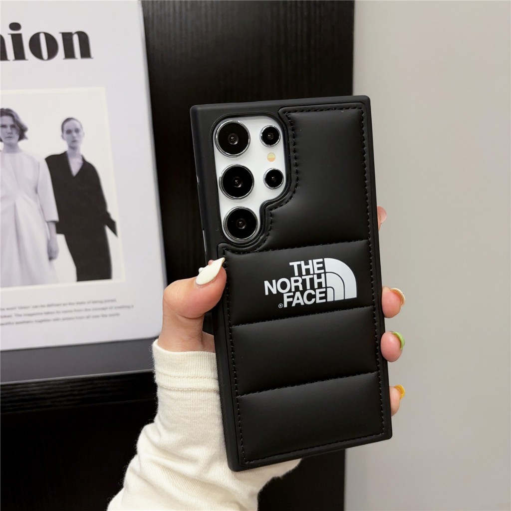 แฟชั่นบนท้องถนน ทางทิศเหนือ เสื้อแจ็คเก็ต ซองโทรศัพท์ Samsung Galaxy S24 Ultra S24 Plus S24 S23 Ultra S23 Plus S23 S22Ultra S22Plus S22 Case เคสโทรศัพท์ใหม่ ซิลิโคนอ่อนนุ่มป้องกันการตก เคสมือถือซัมซุง