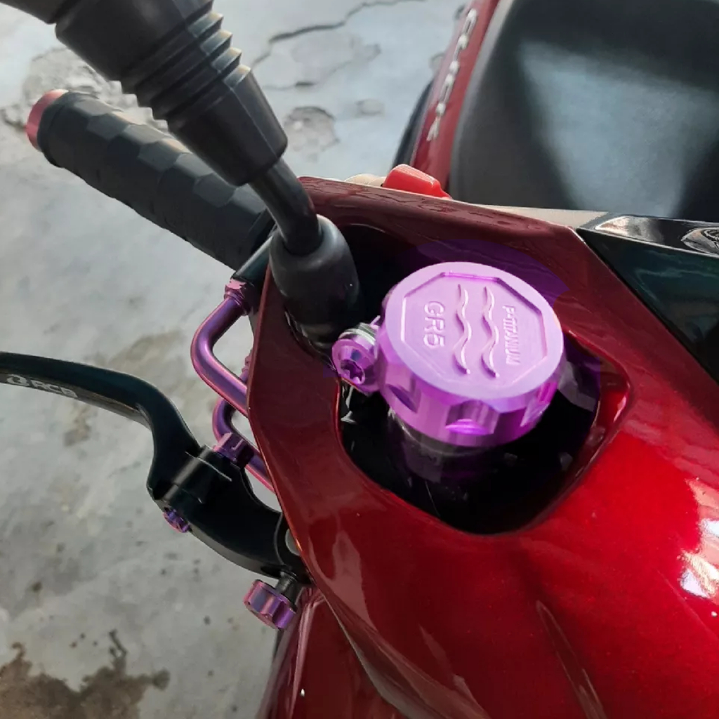 GR5 TC4 ไทเทเนียมสําหรับรถจักรยานยนต์เบรคอ่างเก็บน้ําฝาครอบ