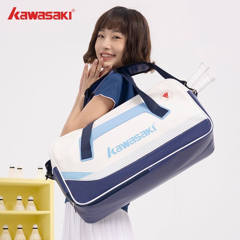 กระเป๋าถือ Kawasaki K1G00-B8130 เหมาะกับการพกพาเล่นกีฬา